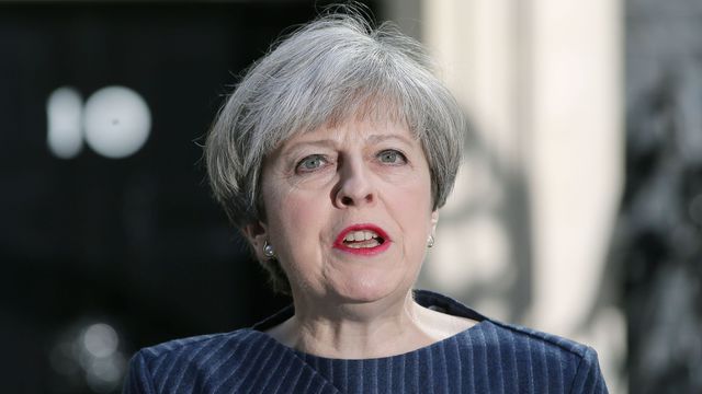 Theresa May annonce des élections anticipées le 8 juin