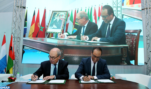 Autoroute du Maroc et Vinci signent un accord stratégique