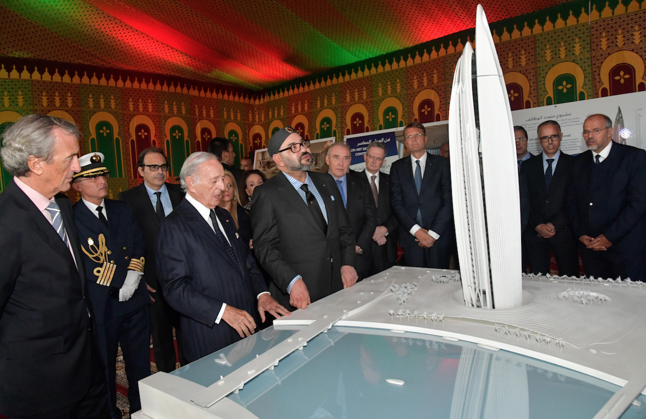 Le Roi lance officiellement les travaux de construction de la Tour Mohammed VI
