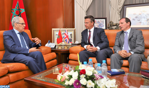 Abdeltif Loudyi reçoit le secrétaire d’État Britannique aux Forces Armées