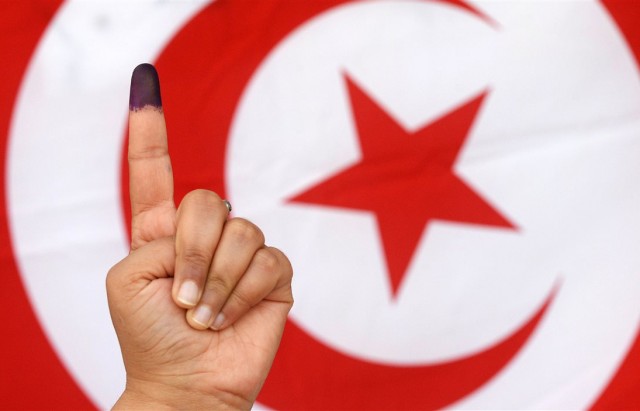 Présidentielle en Tunisie: Saied (18,4%) et Karoui (15,58%) au 2e tour (officiel)