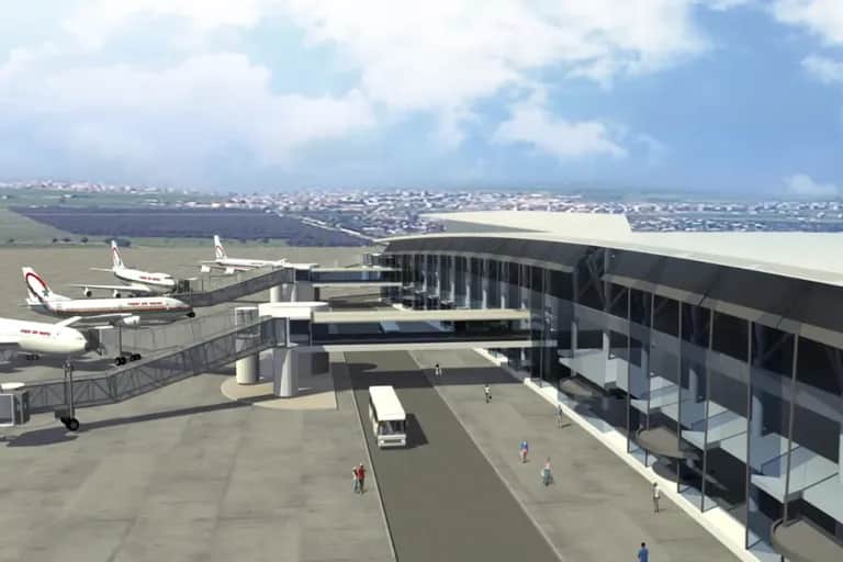 Aéroports: le trafic aérien commercial en hausse de 82% en 2022