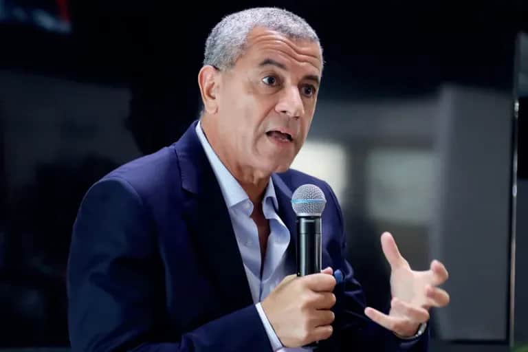 Akdital : on prend les mêmes et on recommence