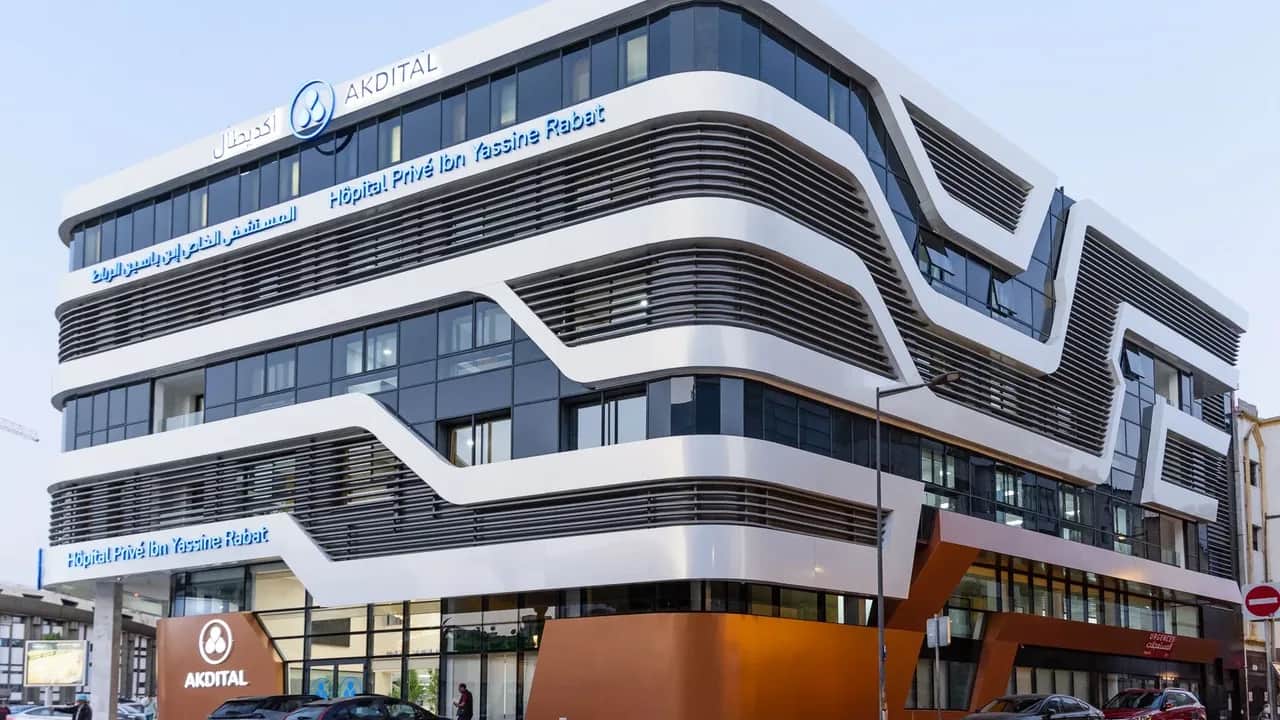 Akdital dépasse les 4,4 milliards de dirhams et lance son expansion internationale