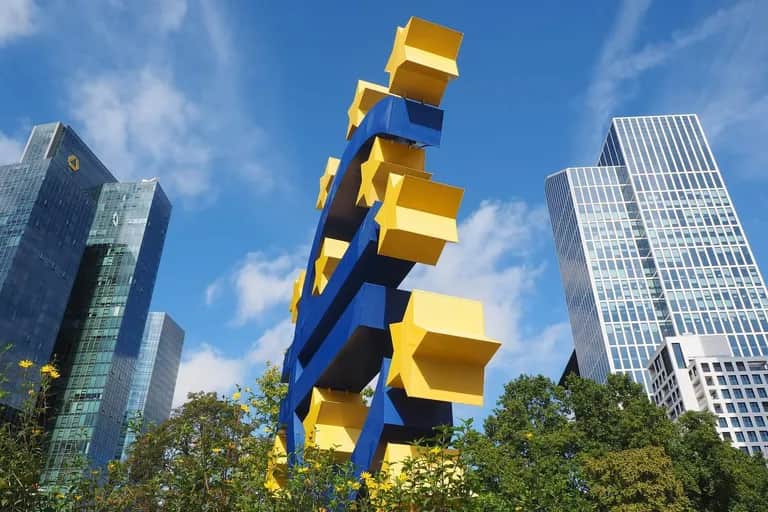 La Banque centrale européenne (BCE) relève ses taux d'intérêt de 50 points de base