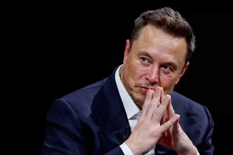 Elon Musk propose 97,4 milliards de dollars pour racheter OpenAI
