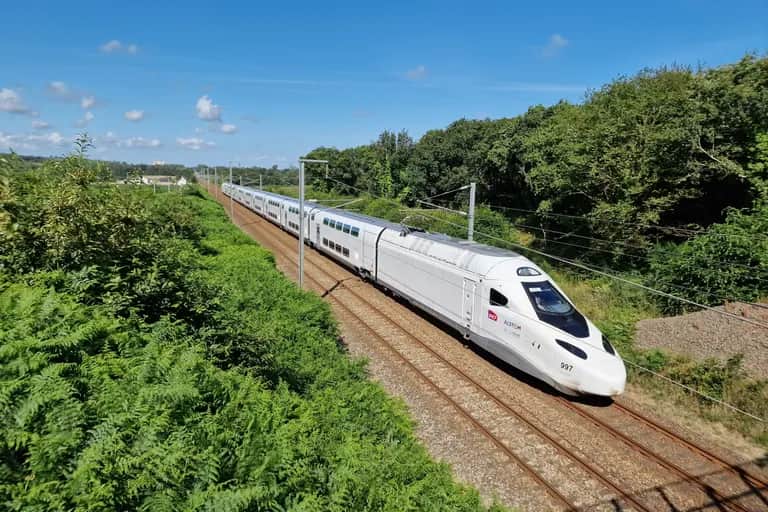 La France accorde 781 millions d’euros pour l’achat de trains Alstom par l’ONCF