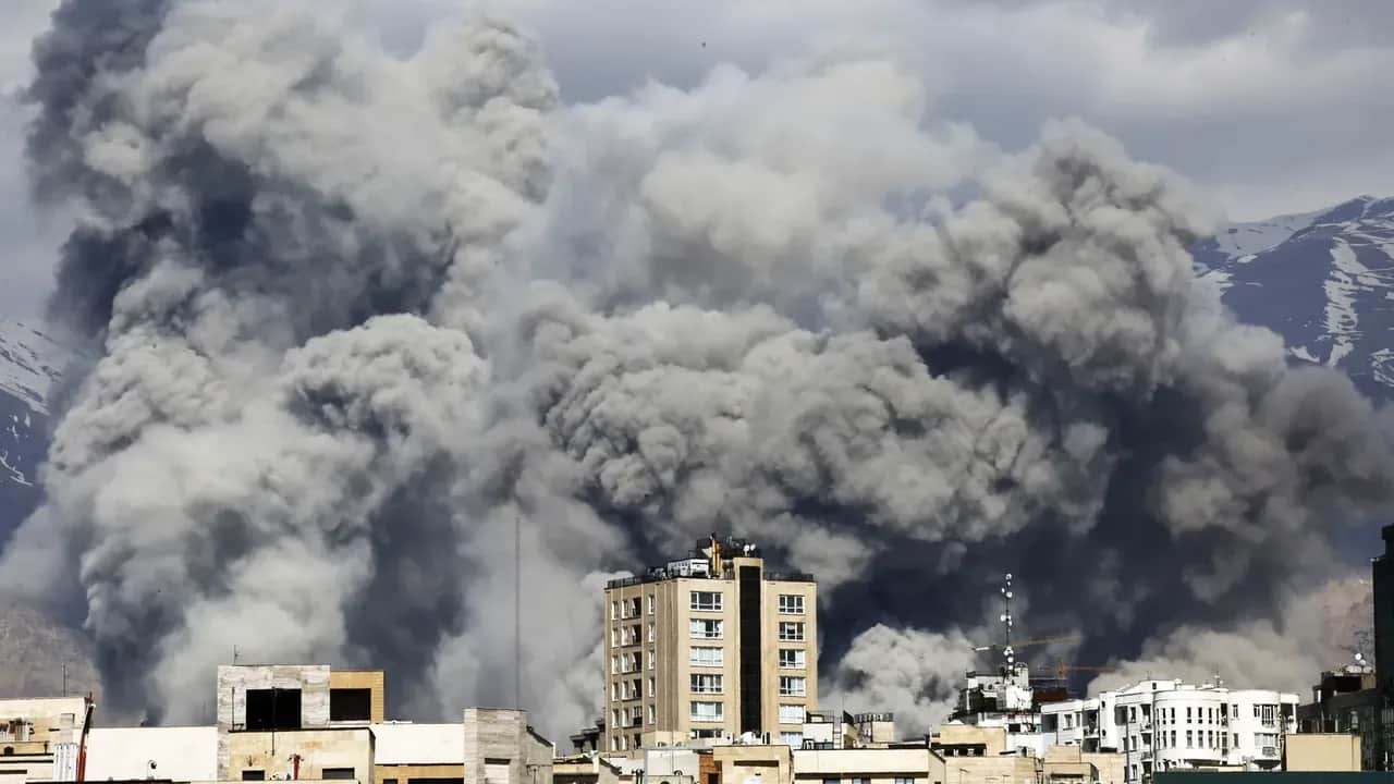 Guerre en Iran : l’intelligence artificielle brouille la réalité du terrain