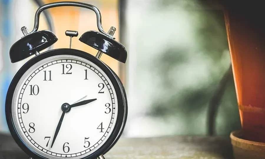 Le gouvernement annonce le retour à l'heure légale à partir de la fin de l'été 2026
