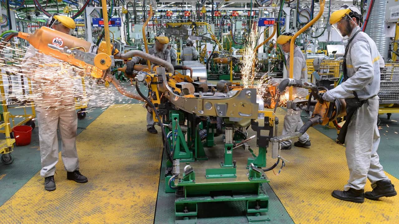 Industries manufacturières: hausse des prix à la production de 0,2% en mars