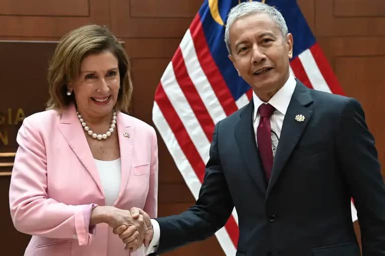 La Chine annonce "imposer des sanctions" à Nancy Pelosi