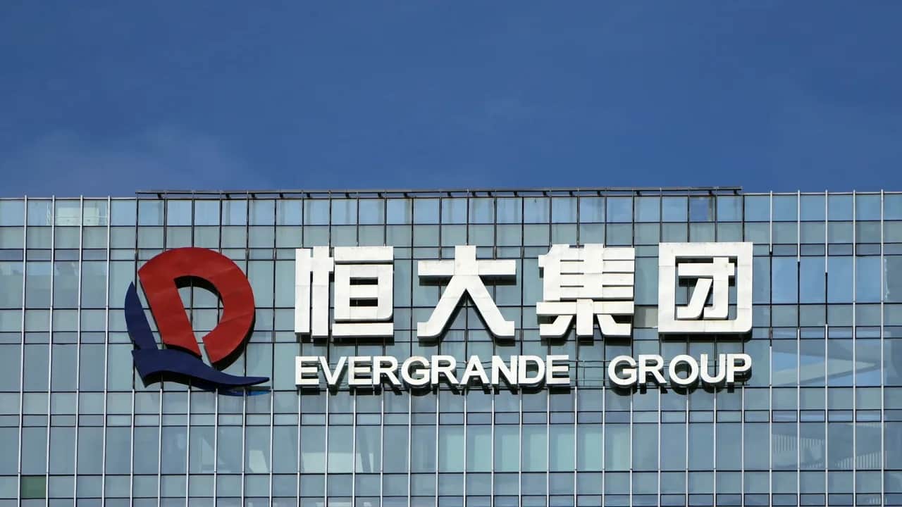 Le groupe chinois Evergrande évite un défaut de paiement