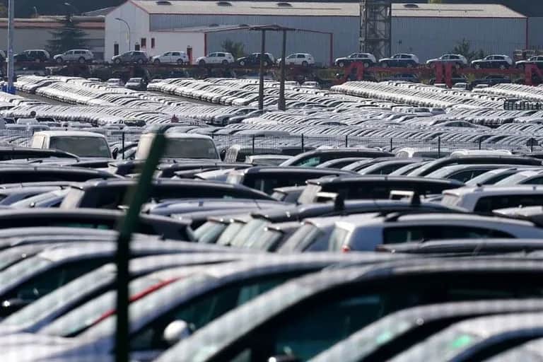 Marché automobile: légère progression au premier semestre 2024