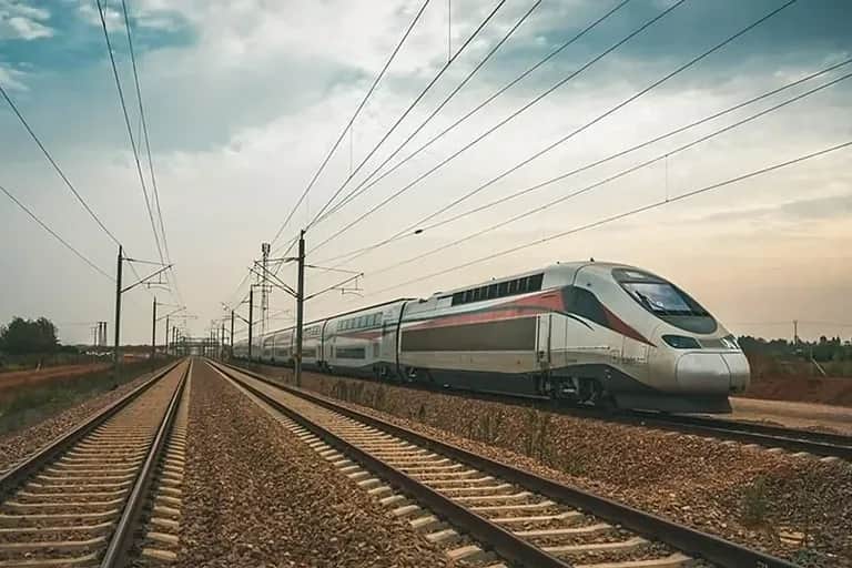 La BEI accorde 365 millions d'euros au Maroc pour développer les infrastructures routières et ferroviaires