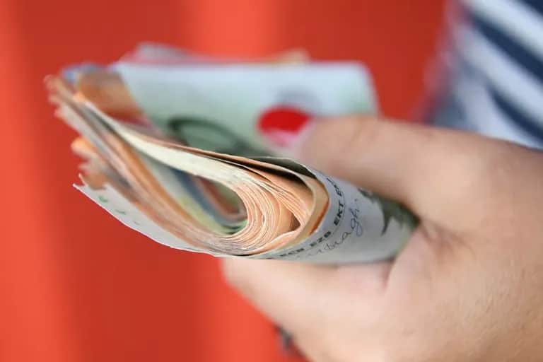 MRE: les transferts s’élèvent à 100 milliards de DH en 2021
