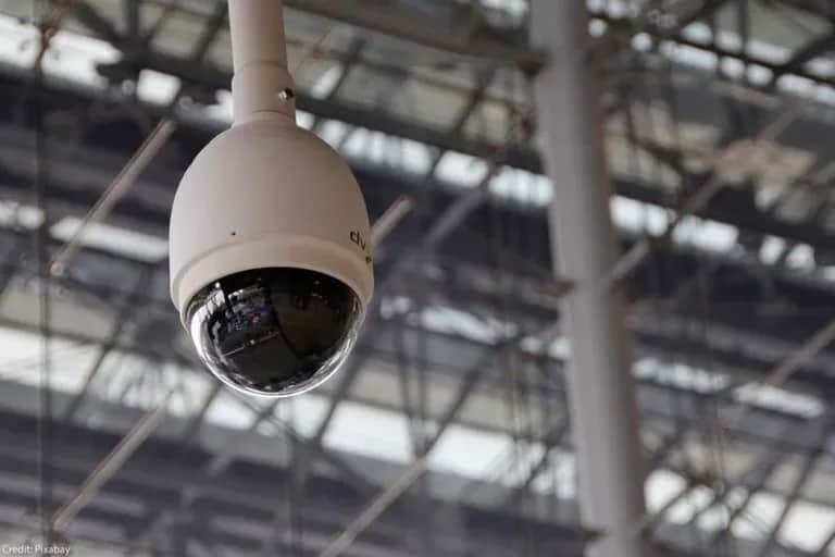 Reconnaissance faciale: une technologie à double tranchant ?