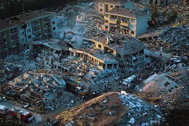 Séisme en Turquie et Syrie: nouveau bilan provisoire de plus de 1.500 morts