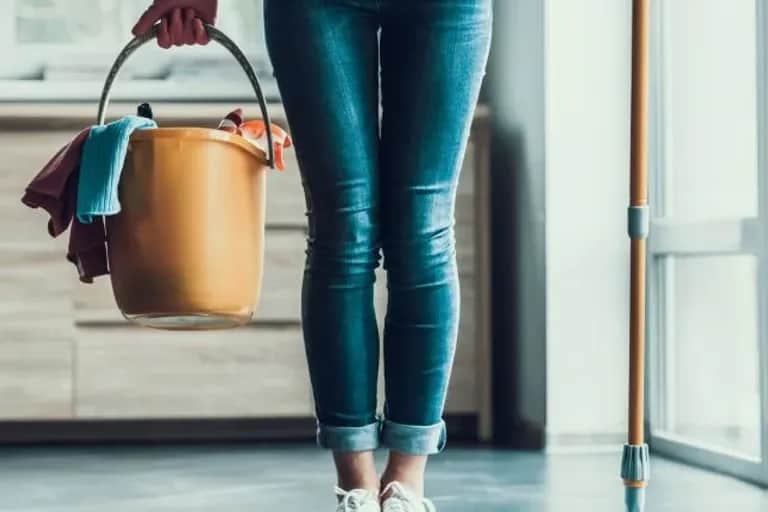 Tâches domestiques: les inégalités persistent