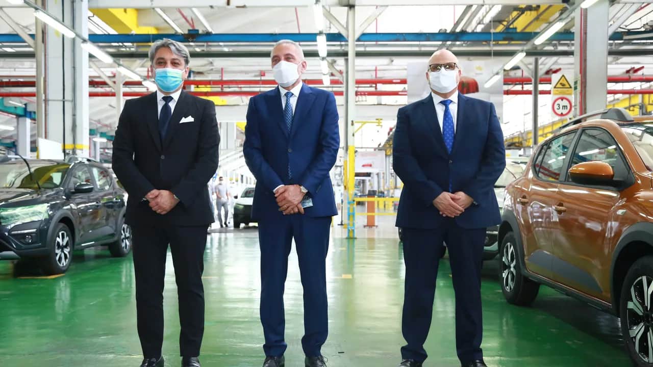 Ecosystème automobile: le Maroc et le Groupe Renault signent un renouvellement des accords