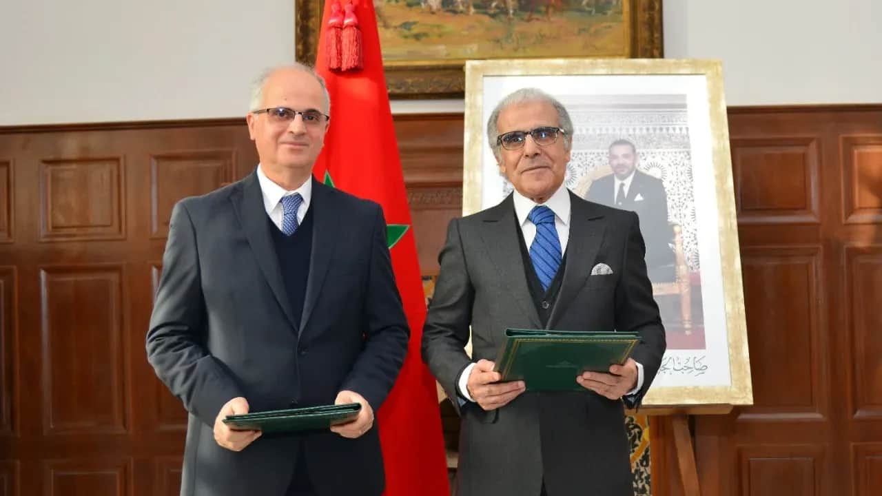 Impression des timbres-poste: signature d’une convention de partenariat entre Bank Al-Maghrib et Barid Al-Maghrib