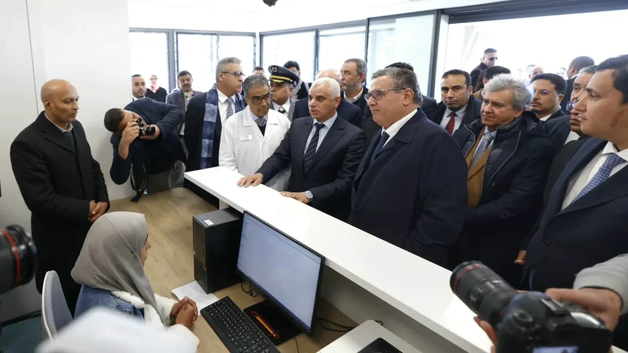 Infrastructure sanitaire: Akhannouch effectue une visite de terrain dans 3 centres de santé