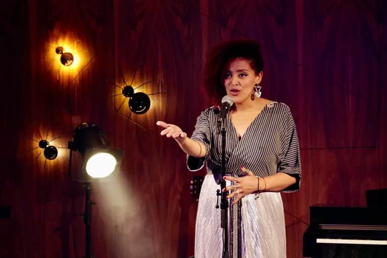 Musique : Anxiété, dépression, burn-out…, Jihane Bougrine parlent de santé mentale dans son nouveau titre