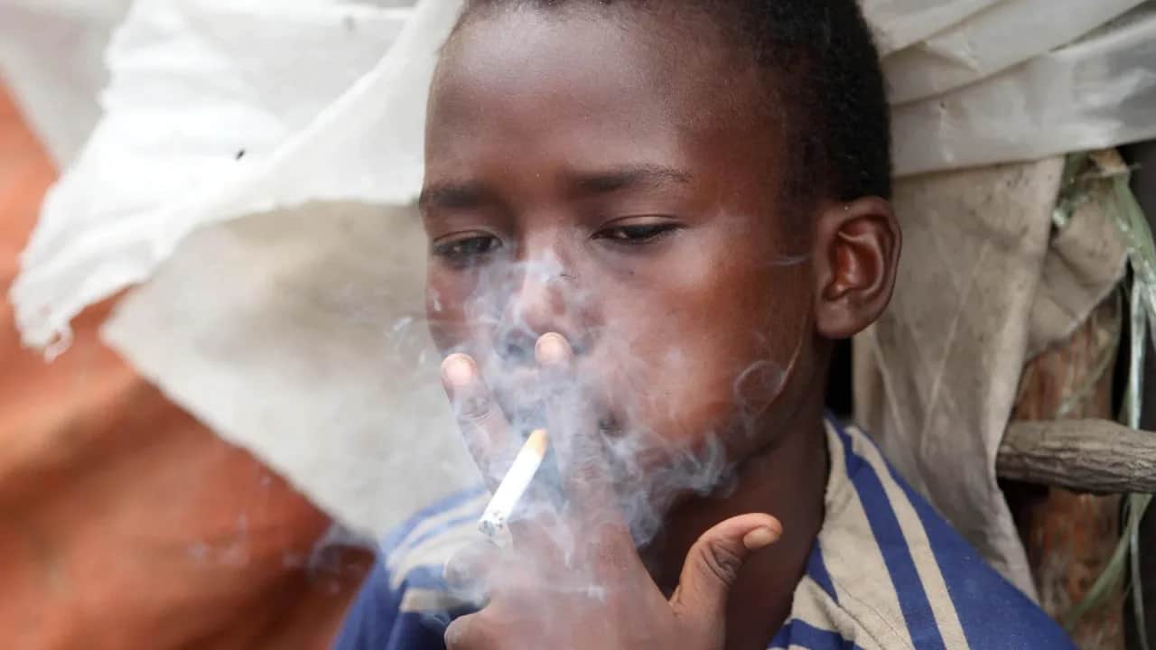 OMS: près de 38 millions d'enfants âgés de 13 à 15 ans consomment du tabac