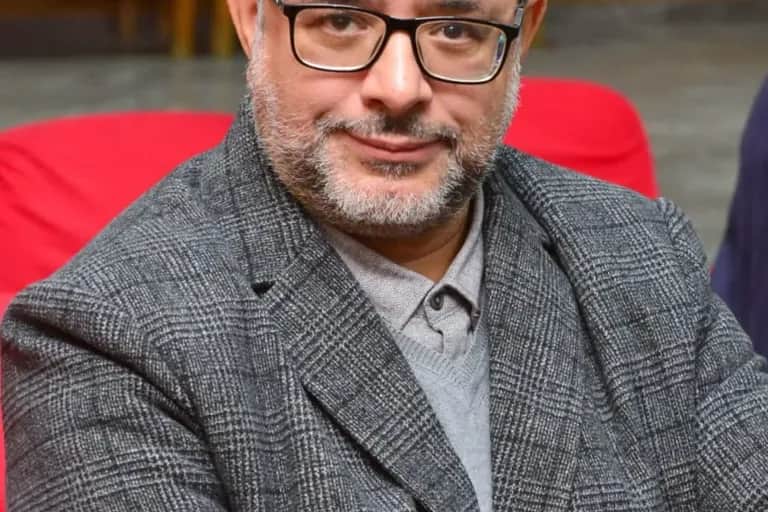 Vient de paraître: Un livre original sur la problématique du parlement marocain et des droits de l ’Homme