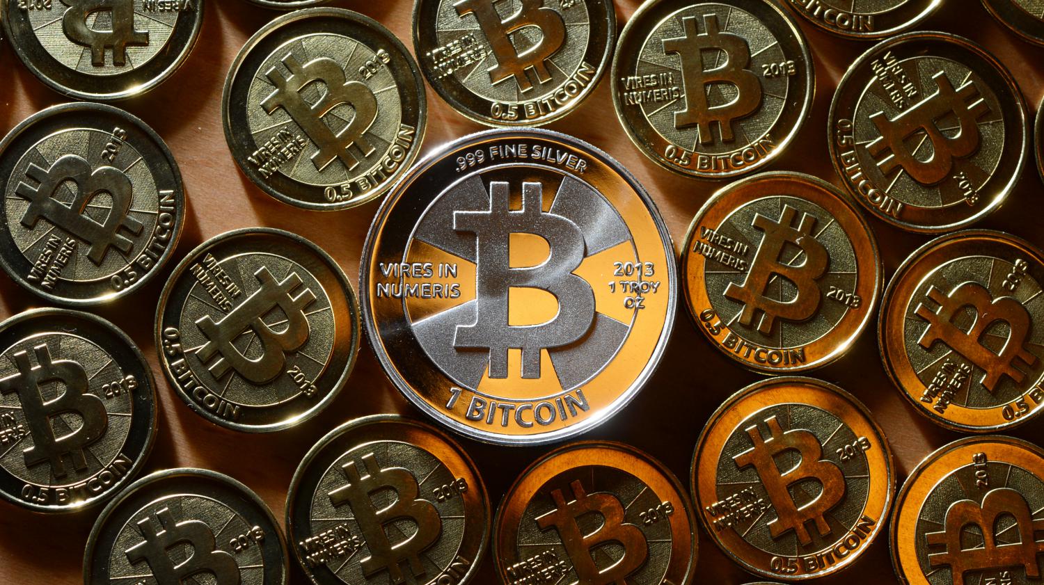 Record: le Bitcoin franchit la barre des 2000 dollars