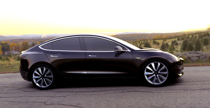 Tesla Model 3 : les premières livraisons en juillet