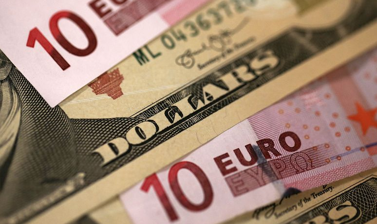 L’euro se déprécie face au dollar US