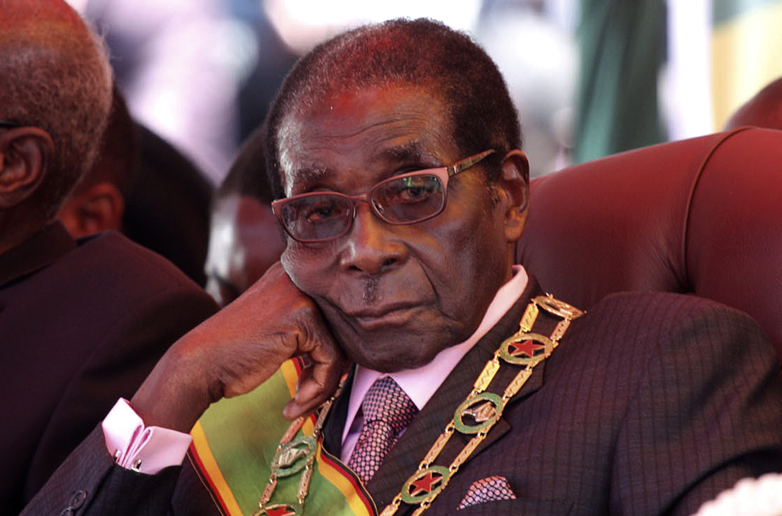 Le généreux plan de retraite de Mugabe dévoilé