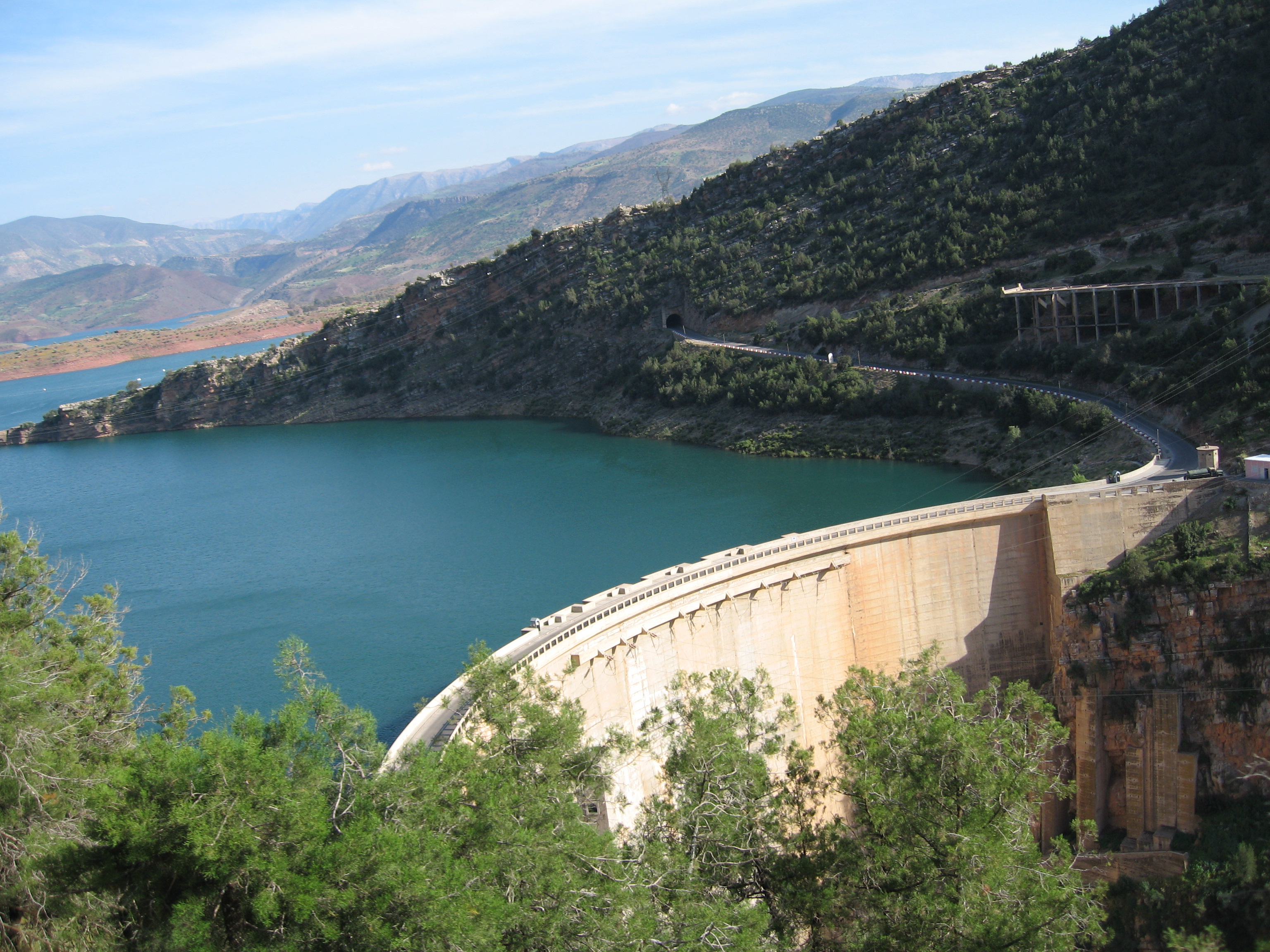 Les réserves d'eau dans les barrages du Royaume augmentent de 38 à 52%