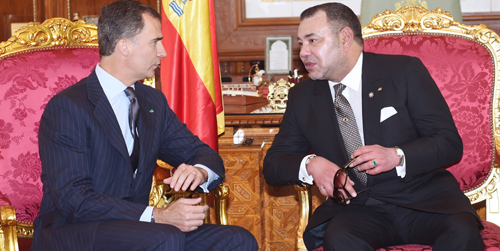 Le Roi Mohammed VI s'entretient avec le Roi Don Felipe VI d'Espagne
