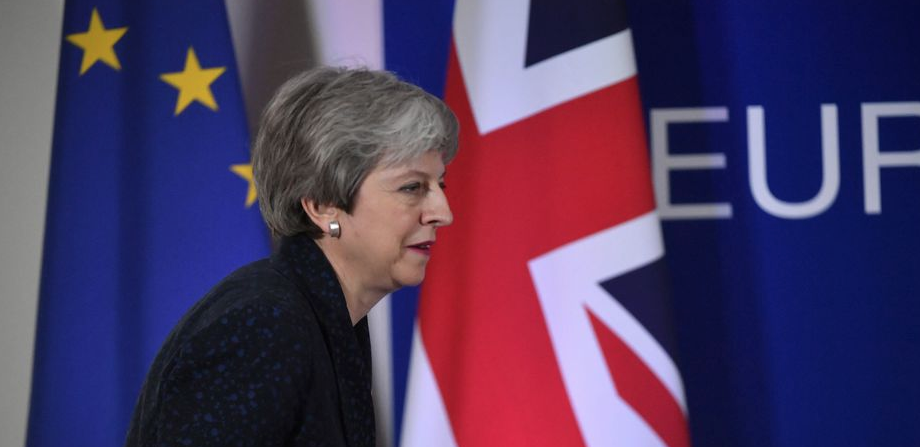 Semaine cruciale pour le Brexit et le sort de Theresa May