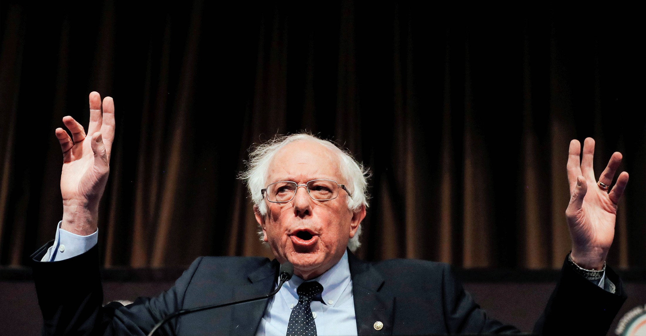 Bernie Sanders suspend sa campagne pour raison de santé