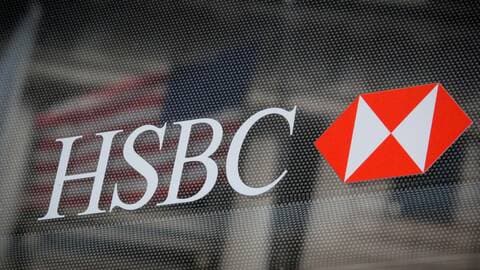 Le géant bancaire HSBC envisage de supprimer 35.000 emplois