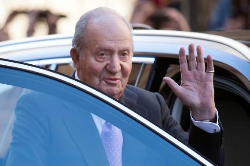 Espagne : soupçonné de corruption, Juan Carlos s'exile