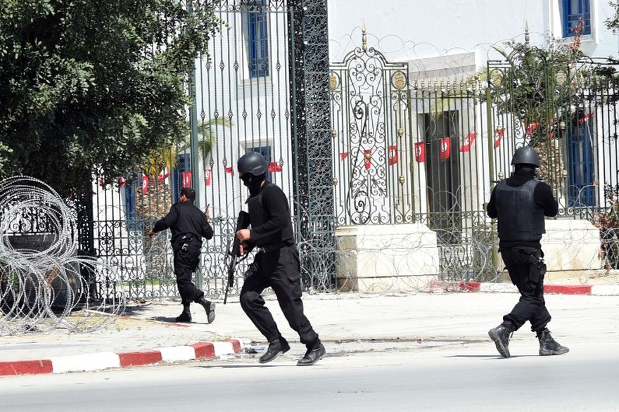Attaque terroriste en Tunisie: Trois assaillants et un membre de la garde nationale tués