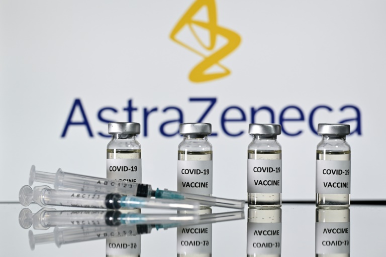 AstraZeneca défend l'efficacité de son vaccin anti-Covid chez les plus de 65 ans