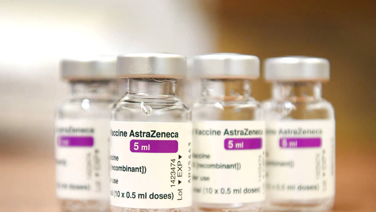AstraZeneca affirme que son vaccin est efficace à 79% et sans risque de caillots