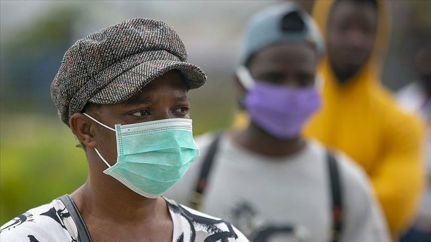 Covid-19: la pandémie ralentit pour la 8e semaine consécutive dans le monde (OMS)