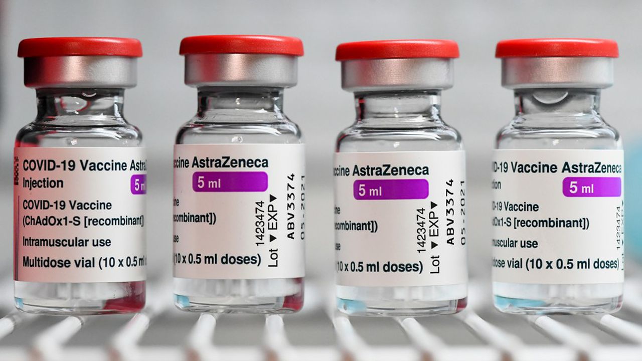 Une 3e dose du vaccin AstraZeneca augmente "considérablement" les anticorps contre Omicron (Etude)