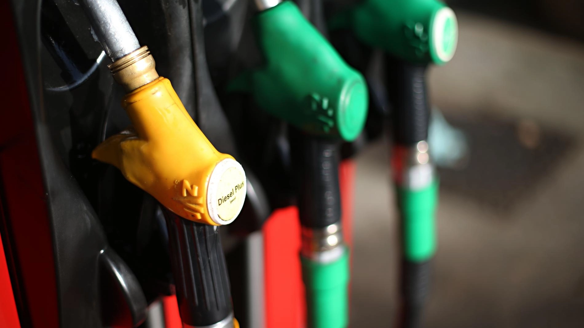 Carburant: pourquoi les prix s’envolent ?